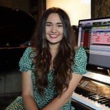 Session Singer, Vocalist, Songwriter - alexandra-poiss