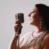 Session Singer, Vocalist, Songwriter - evathesinger